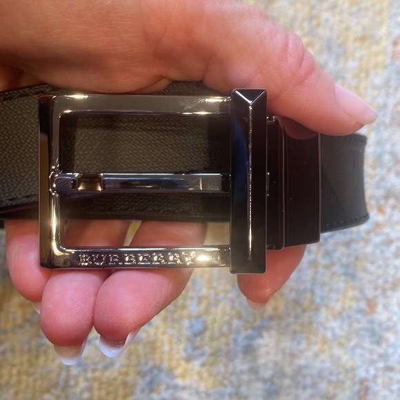 Burberry, Black “London Check” belt, size 80. Unisex. New. - Picture 11 of 13